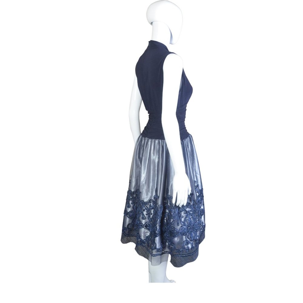 Elegant Navy Blue Sleeveless Dress - Picture 2 of 7